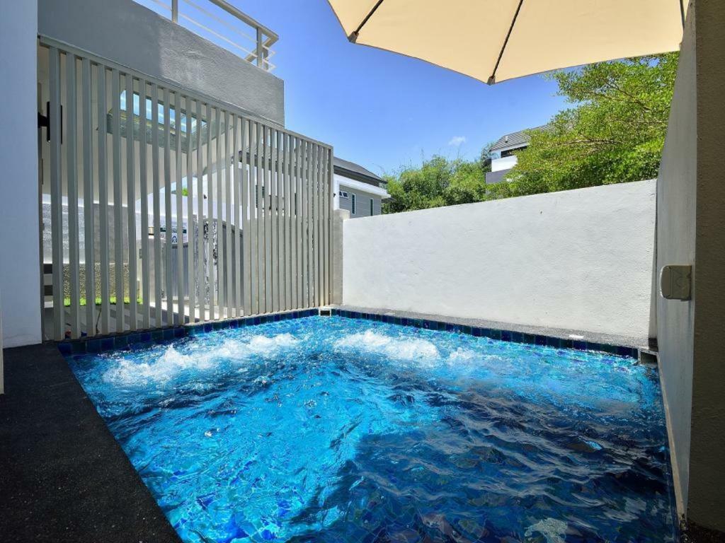 Plumeria Luxury Service Villa George Town Kültér fotó